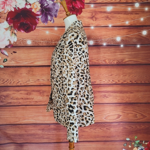 ⚡SALE! Calvin Klein Leopard Print Blazer - Picture 5 of 9
